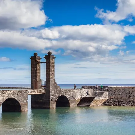Atico Tanausu * Arrecife (Lanzarote)